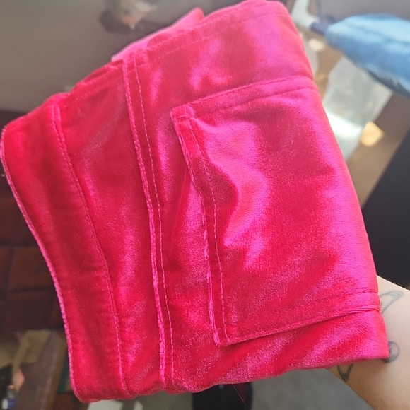 Spell Vintage Velvet Shorts - Picture 9 of 10